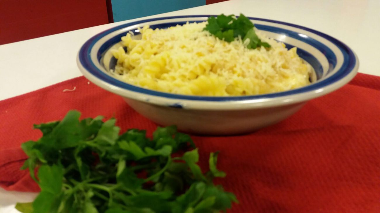 Fideos con salsa de choclo