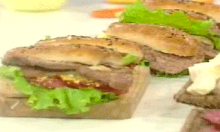 Chivito de bondiola ideales para un domingo en familia